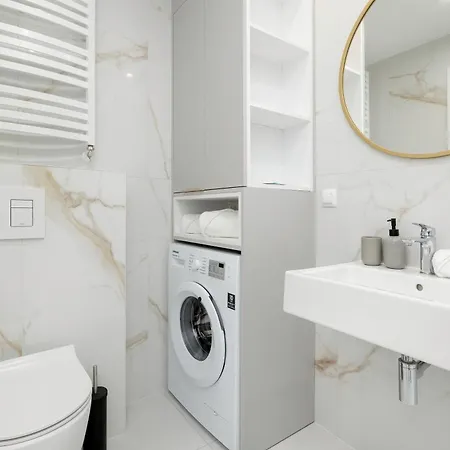 Marina Sea View - By Jantar コウォブジェク